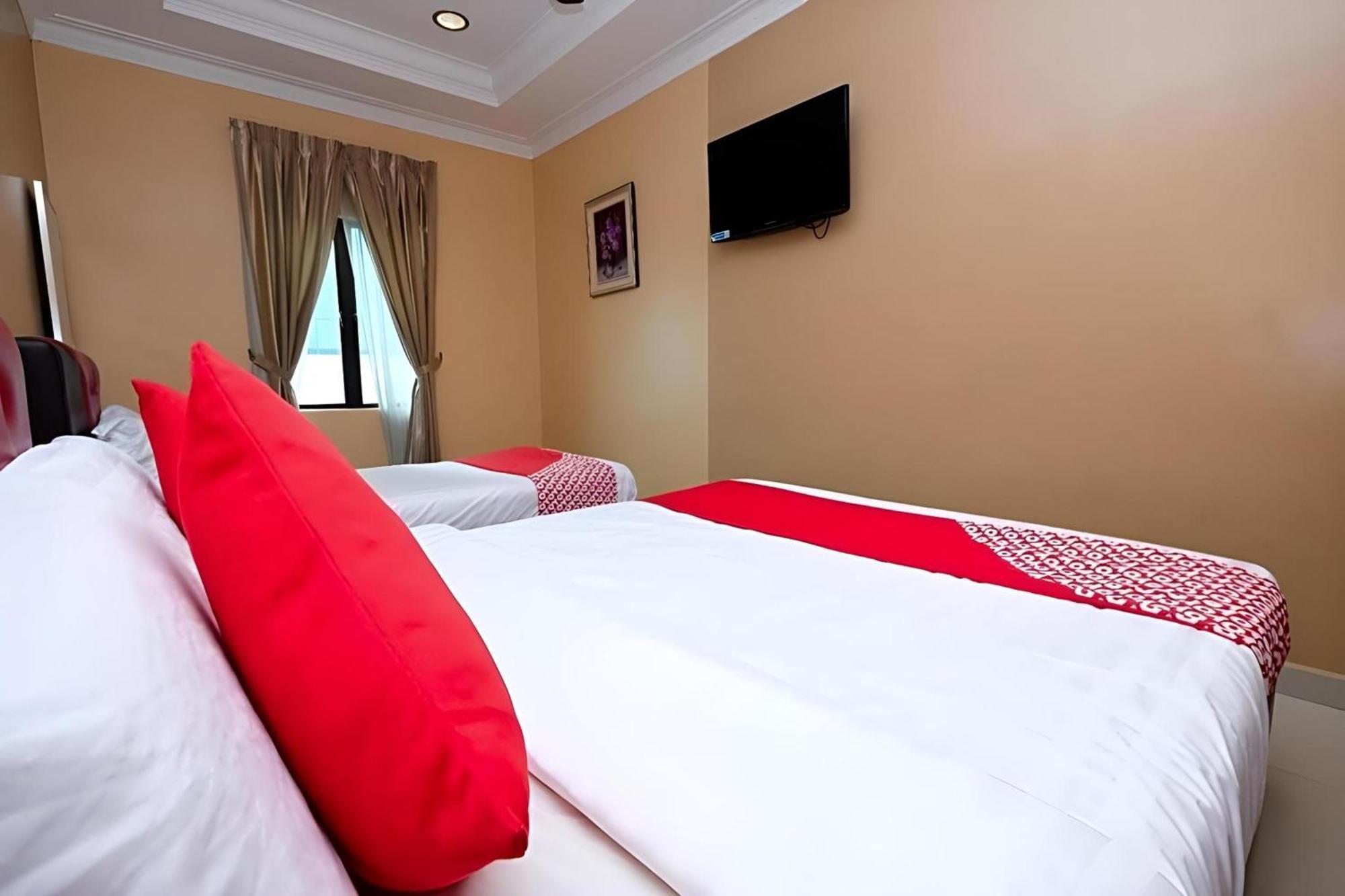 Super Oyo 707 Ayuni Hotel Bangi