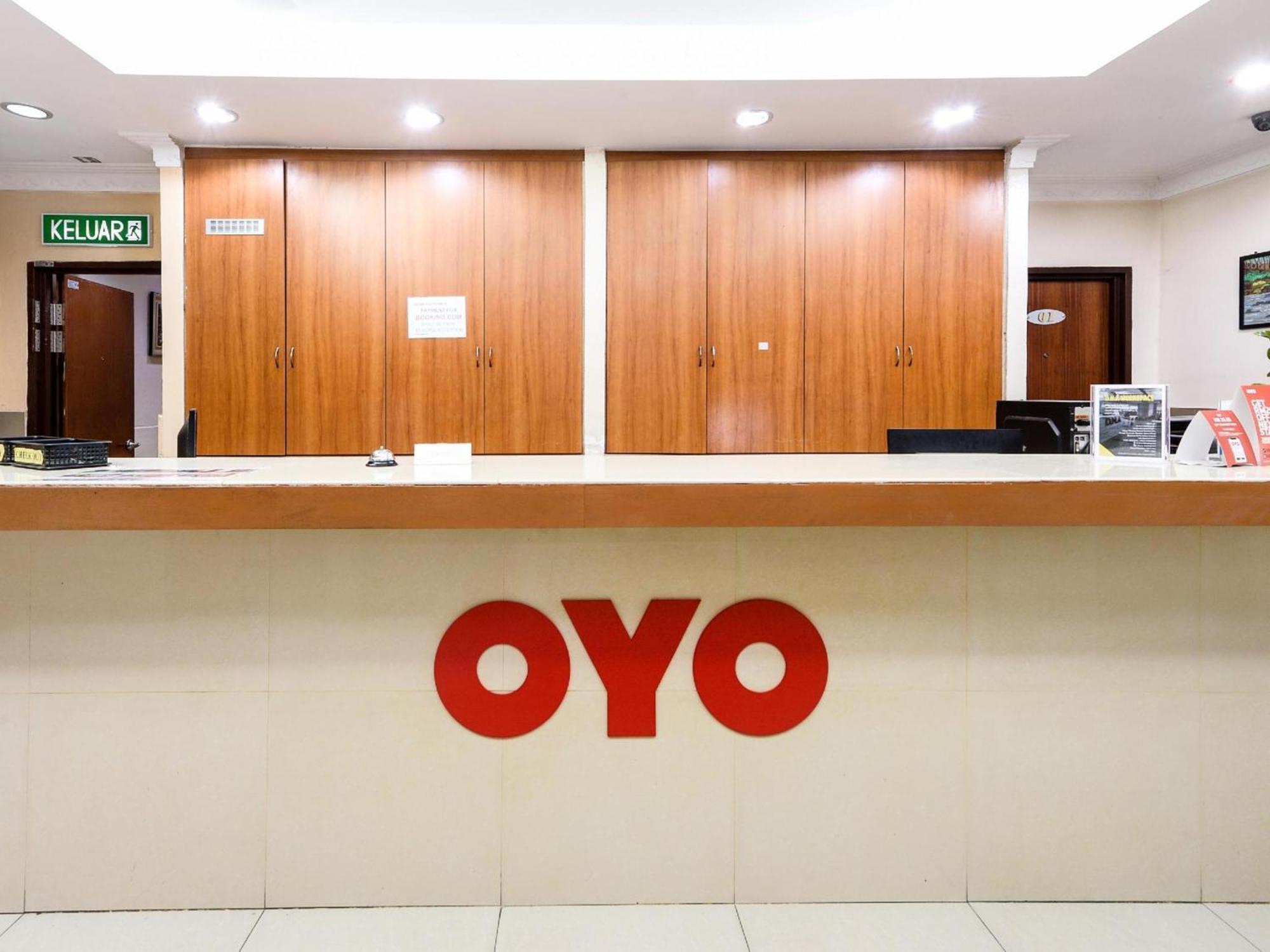 Super Oyo 707 Ayuni